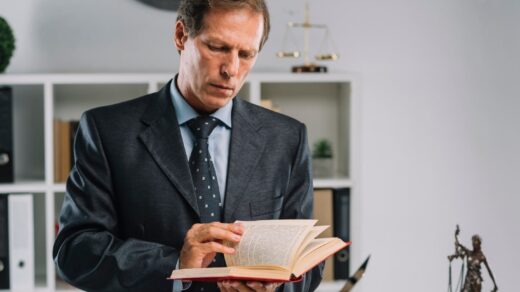 How Deposition Summaries Help Attorneys Prepare Stronger Cases