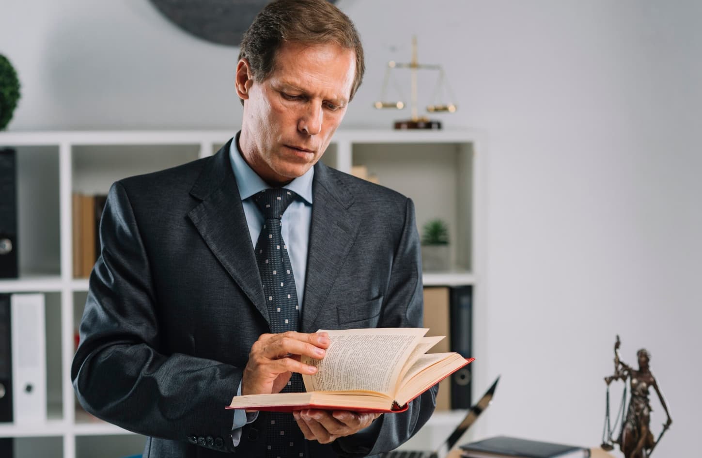 How Deposition Summaries Help Attorneys Prepare Stronger Cases